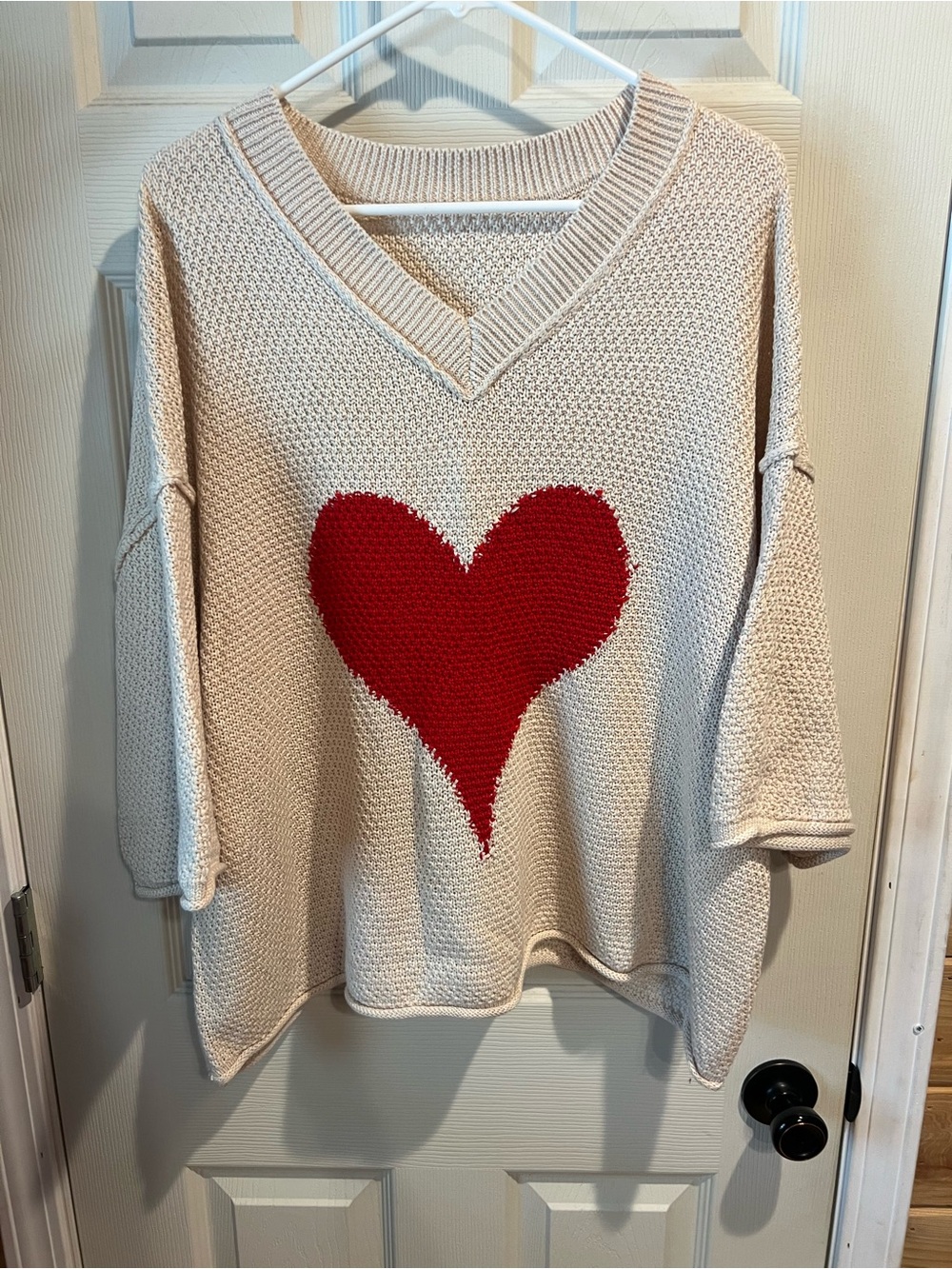 Unk Cream V-Neck Sweater with Red Heart Motif
